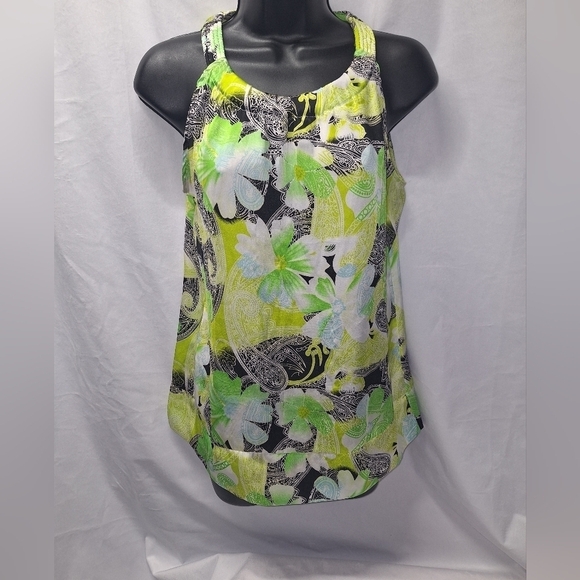 Essentials small tank top - Picture 1 of 6